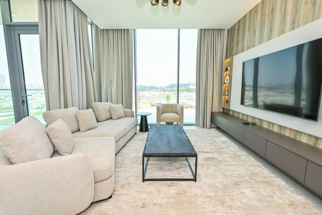 Luxe Shortlet - Unique 2 Bedroom In District One Meydan Дубай Екстериор снимка